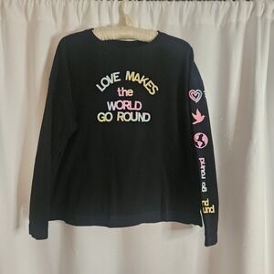 Old Navy Women's Long Sleeve Black T- Shirt "Love Makes the World go Round" L